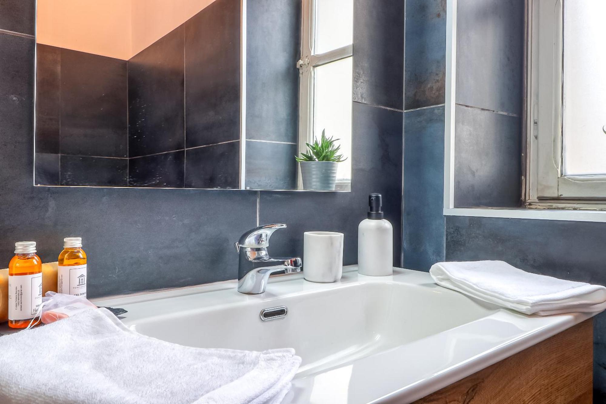Le Vintage, Appart,Hotel Particulier, Centre Nimes Maisoncarreeconciergerie Buitenkant foto